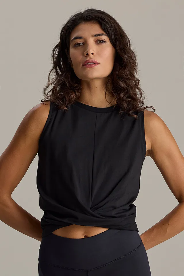hey-honey-classic-cropped-top-black-baumwolle-wickeloptik image 1