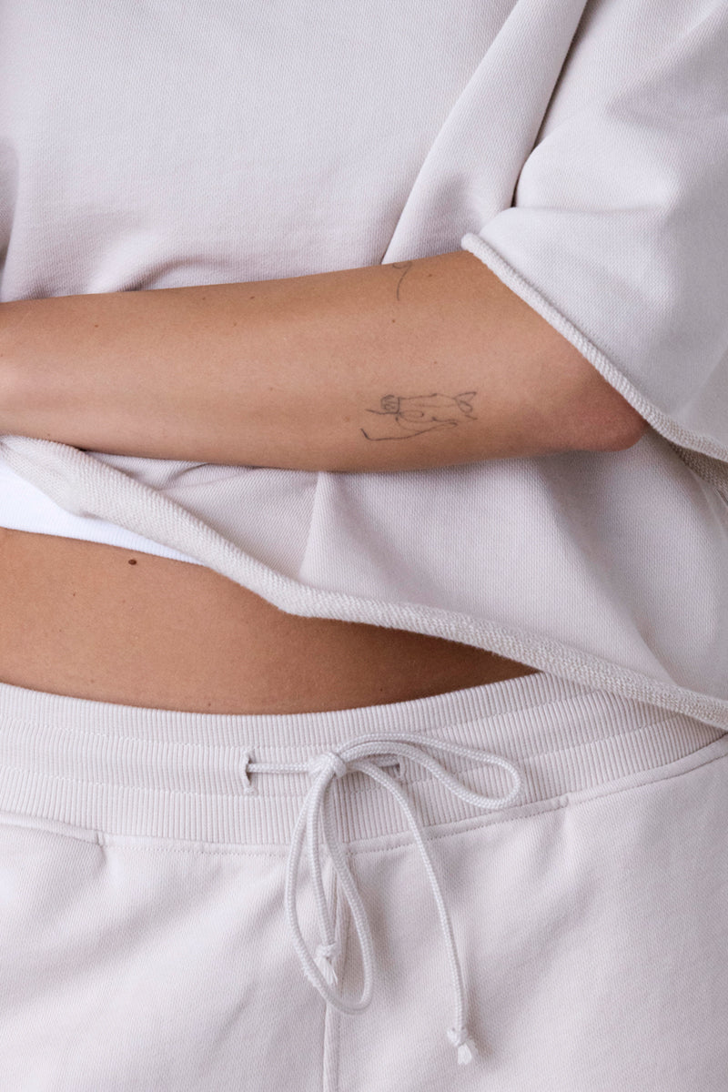 hey-honey-classic-sweat-shorts-off-white-baumwoll-shorts image 7