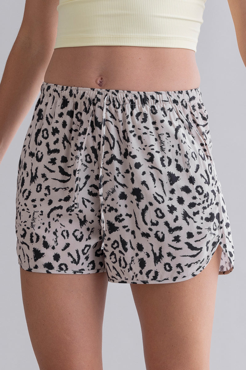 hey-honey-classic-summer-shorts-mono-leo-oatmeal-viskose image 8