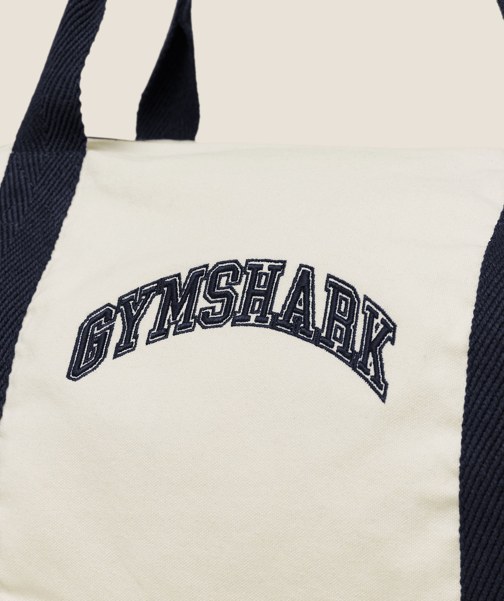 gymshark-everyday-seamless-essentials-duffle-bag-sporttasche-50cm image 4